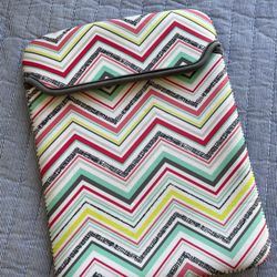 Thirty-One Tote A Tablet
