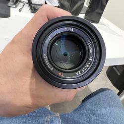 55mm 1.8 Zeizz Lens