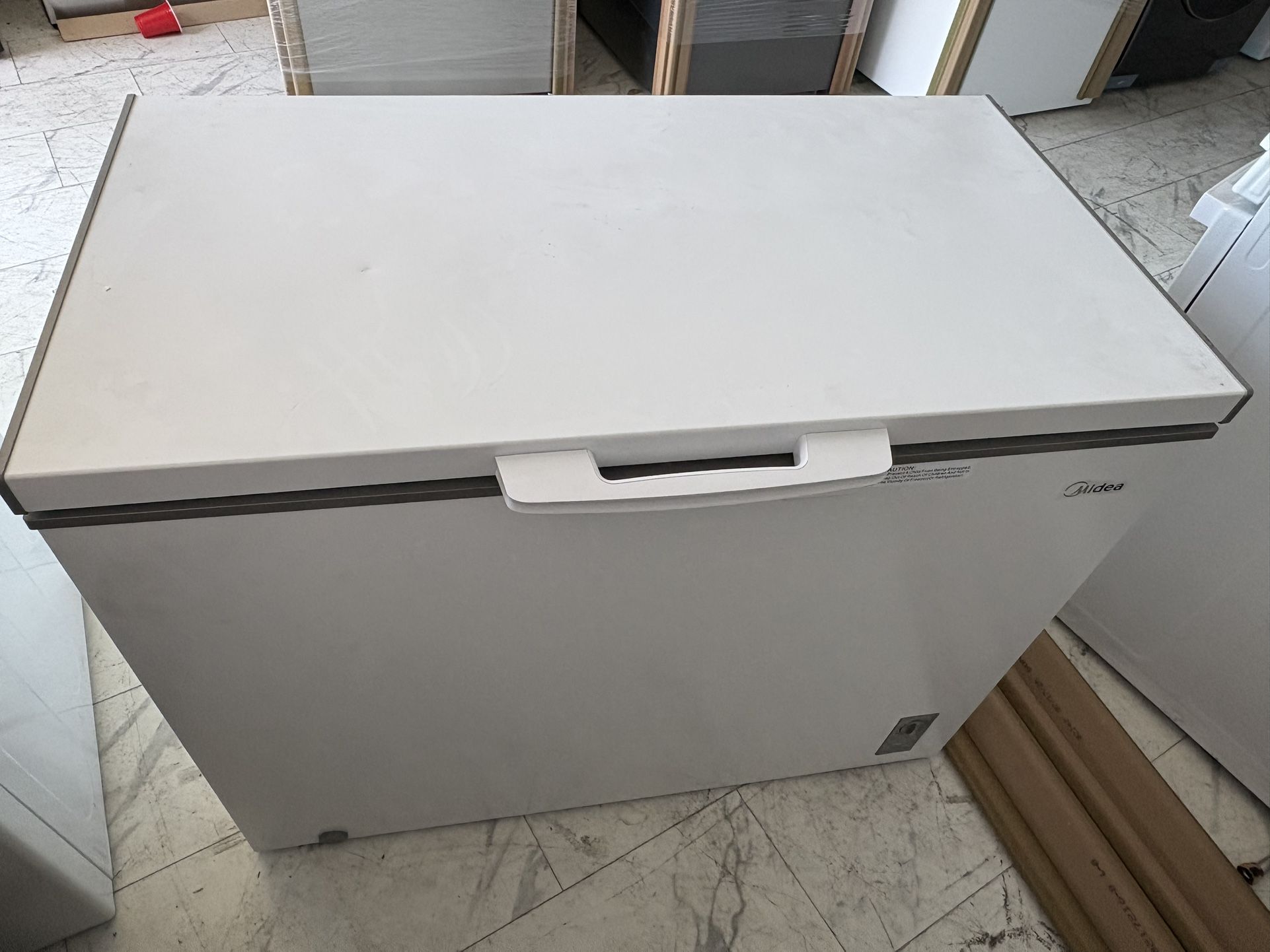 Midea New Chest Freezer