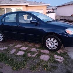 Toyota Corolla Le 2004