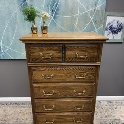 5 Drawer Wooden Dresser