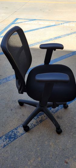 Office chair  ( 10 or 5x$30