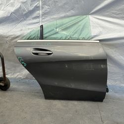 2014 Mercedes Benz Cla250 Right Rear Door