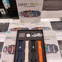 Charger & watch (+ 4 Correas de Colores )
Beige,Negro,Naranja,Azul-‐- S55pro black 
TODO JUNTO