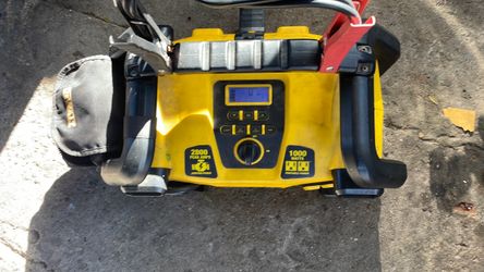 Portable Jump Starter 2800 Peak Amps 1000W