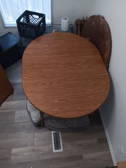 Kitchen table