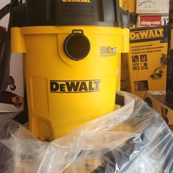 NEW DeWALT Portable Wet/Dry Vacuum