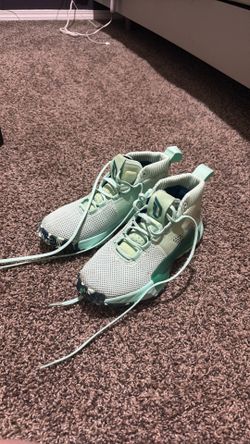 Adidas Dame 5 Suga Gee colorway (size 7M)