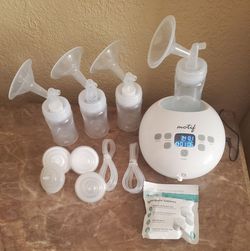 Motif Luna Electric Double Breast Pump with Accessories