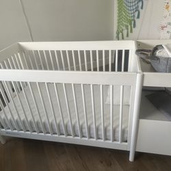 Infant Crib And Mattress 