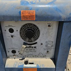 Miller AC/DCArc Welding Machine 