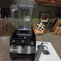 VITAMIX 5200 BLENDER