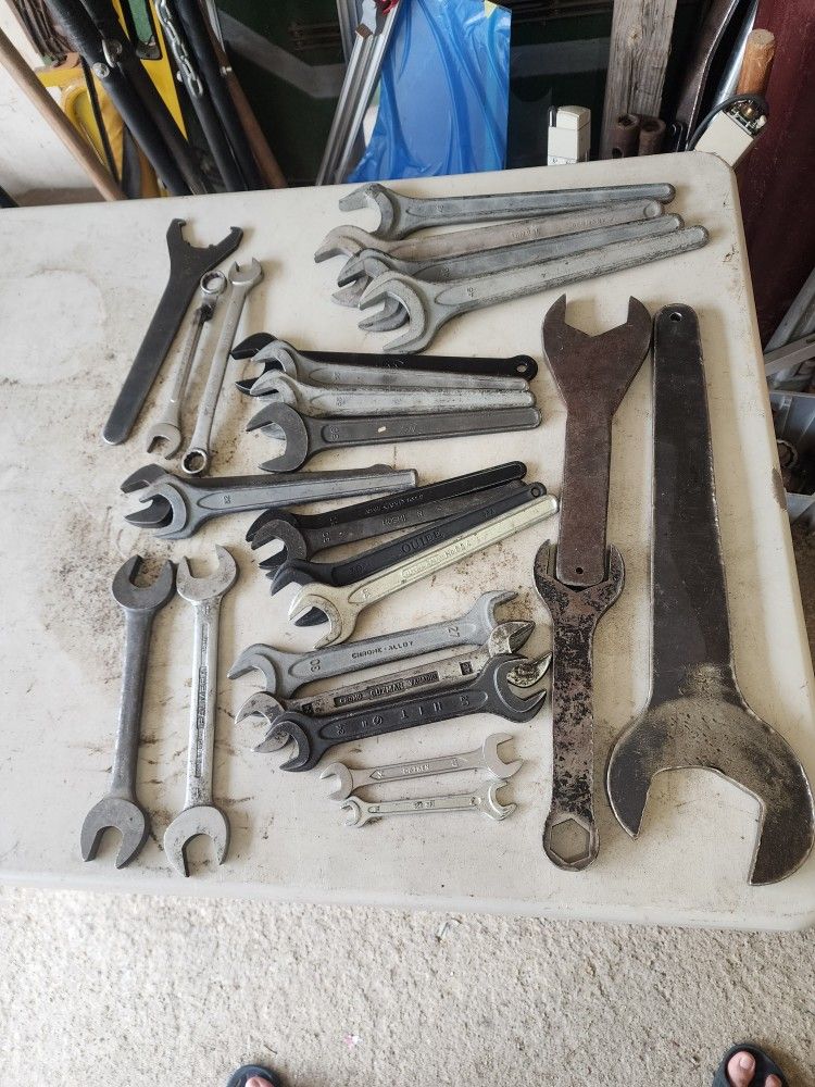 Mereic And Sae Wrenches