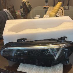 Honda Civic 2025 Driver side Headlight