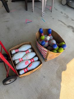 Bowling pins