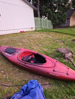 Emotion kayaks