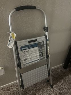 Cosco aluminum foldable 2 step stairs