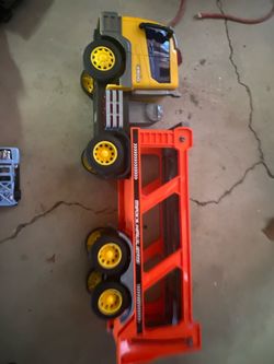 MAX ACTION TOY HAULER VEHICLE & HOT WHEEL RACE CAR