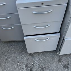 Filing Cabinet - Pedestal 