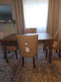 Dining Table with 4 Chairs