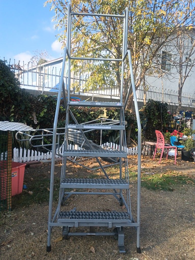5 Steps Uline Safety Warehouse Rolling Ladder Like New