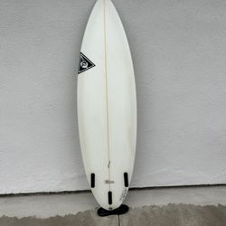 Surfboard 6’1