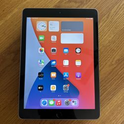 9.7 inches Apple iPad Gen 5 WiFi 32Gb Space Gray Model A1822 iOS 16.7.11  - FIRMED PRICE - No Negotiation - Work Great- No Issue - Condition 8.5/10 - 