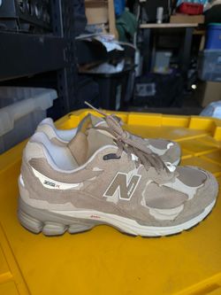 New balance 2002R protection pack size 11