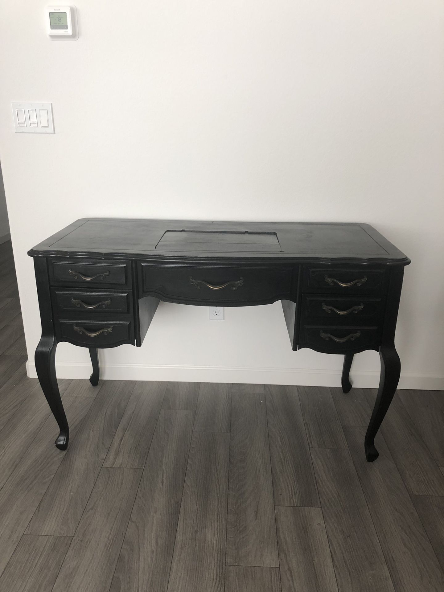 Sewing table/ Console table/ Accent table