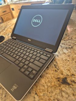 Dell Latitude Laptop FAST i5 Portable  13.6" HD , Laptop Keyboard kit. HDMI factory reset original charger very portable very powerful great laptop
