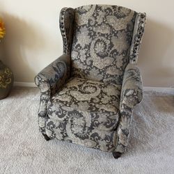  Set of 2 Wingback Accent Chairs – Nailhead Trim – Excellent Condition