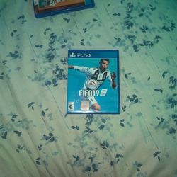 PS4 FIFA19 Game 