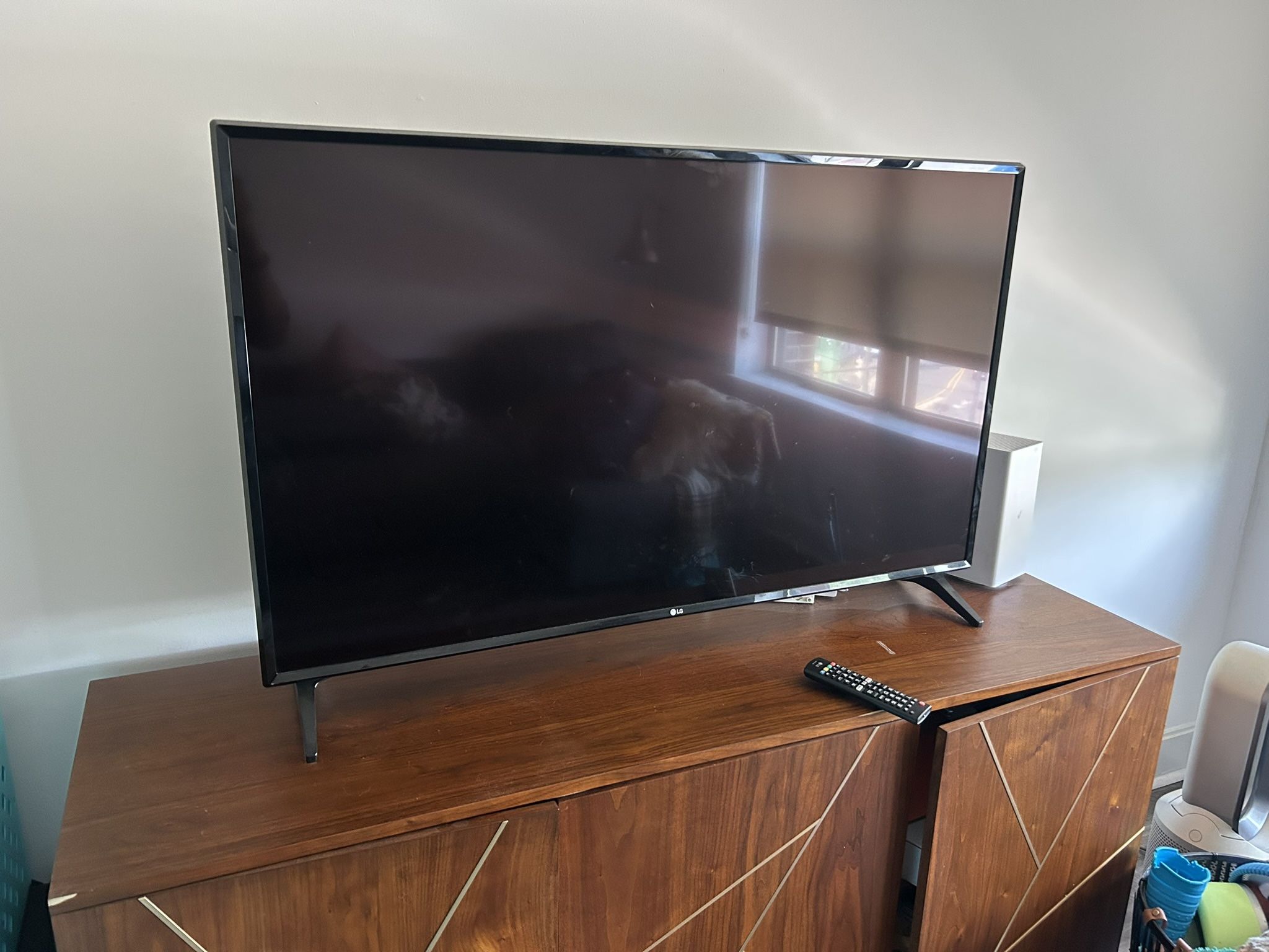 LG TV