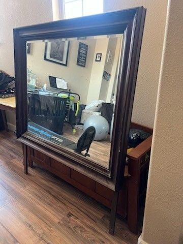 Dresser Wood W Mirror