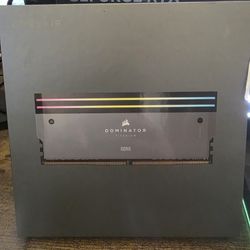 Corsair Dominator Titanium 64 GB (2 X 32 GB) DDR5-6000 CL30 Memory
