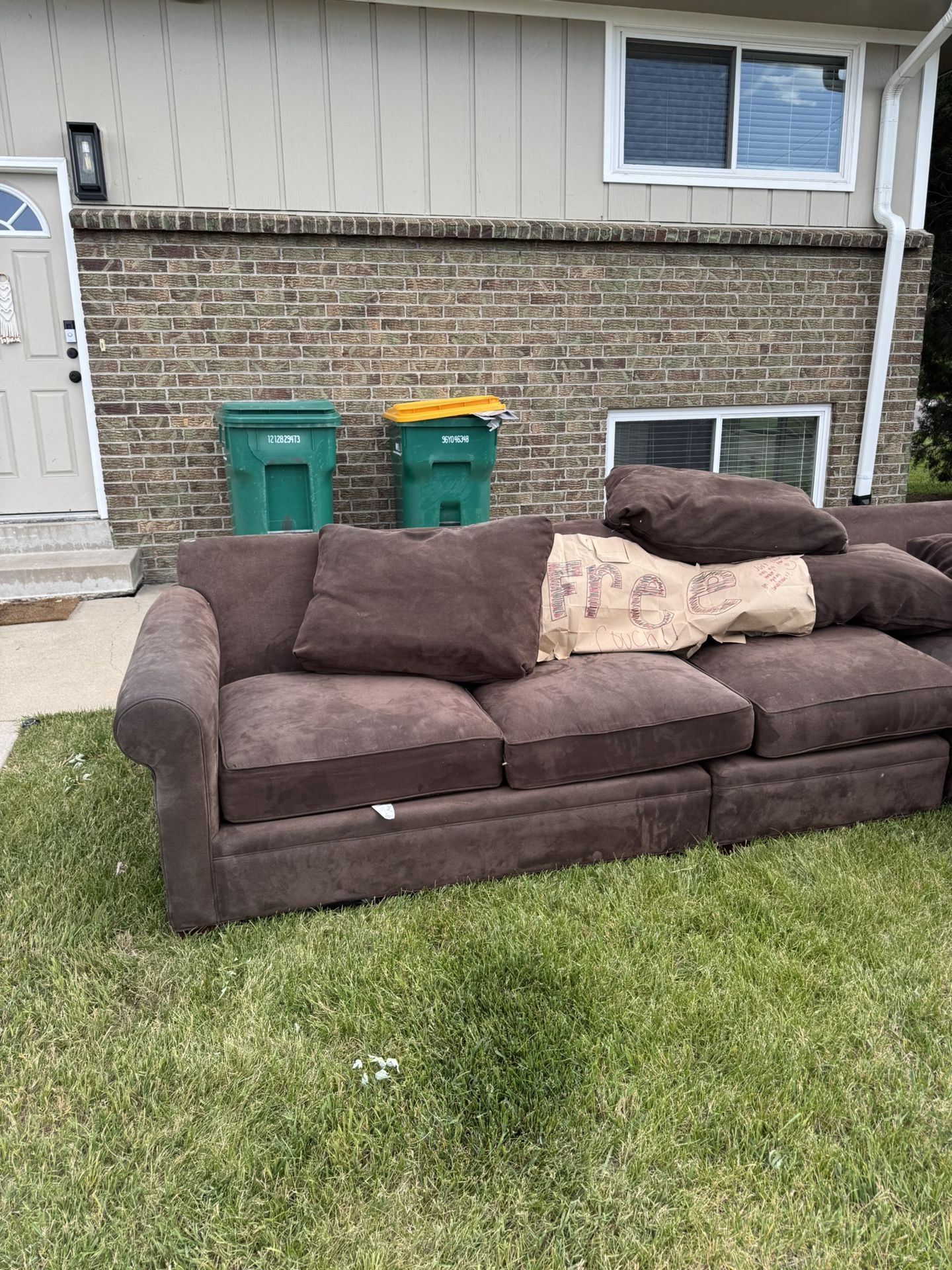Free L SECTIONAL! 