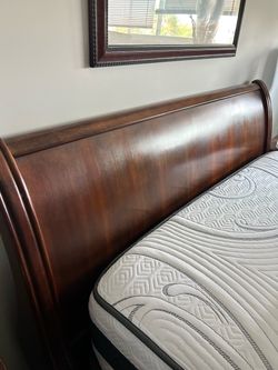Queen Sleigh Bed