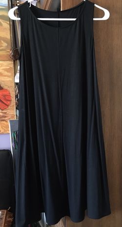 Uniqolo black dress size medium