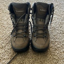 Women’s Lowa Renegade Hiking Boots