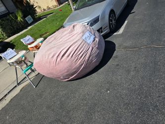 Huge bean bag & high feeding chairs