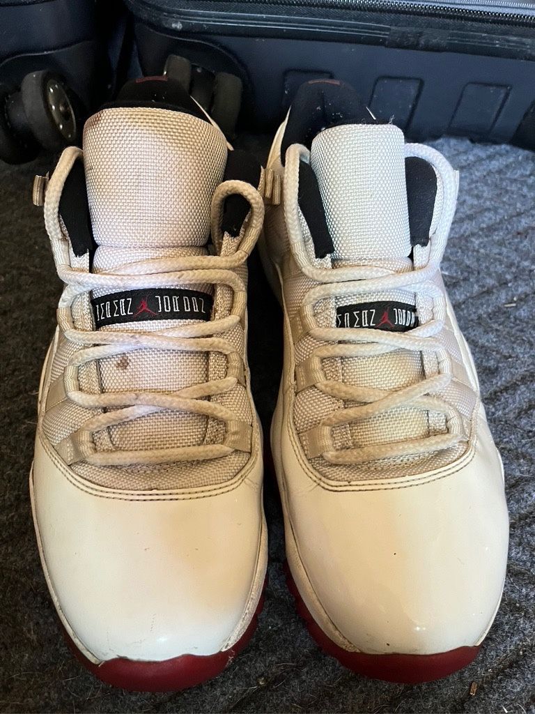 Jordan 11 Retro Low “Cherry Bottom”