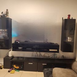 Living Room Setup/Storage/ Center Table