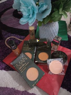 IMAN & Revlon Foundation Makeup Bundle