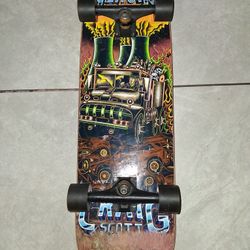 9.5 Shaped Skateboard 55$