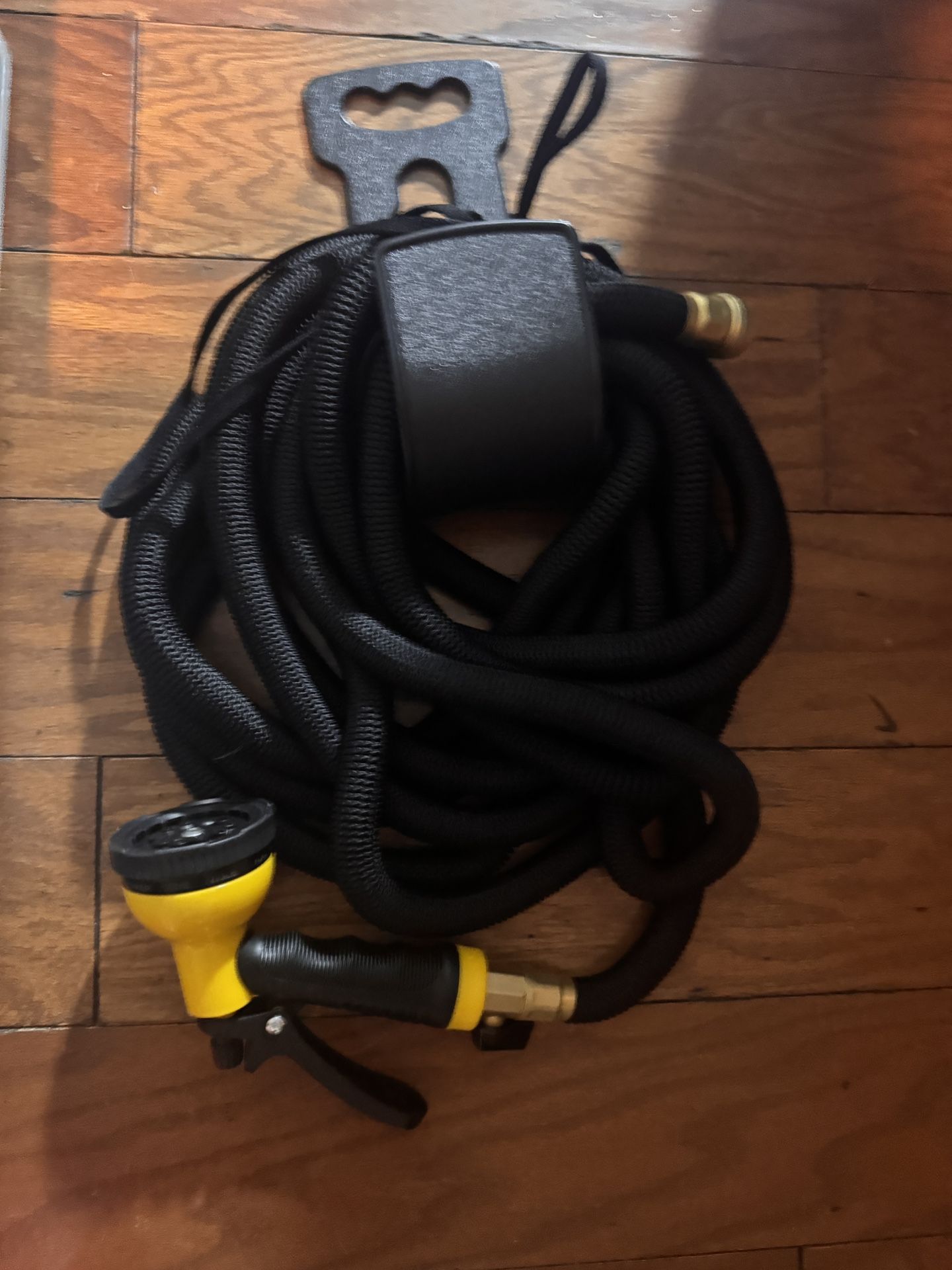 100 Ft Expandable Garden Hose With Nozzle Spray 