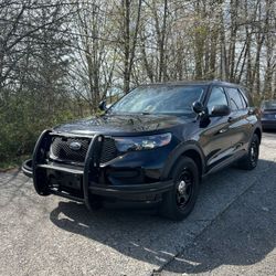 2021 Ford Explorer · Sport SUV 4D