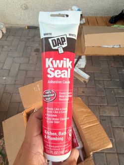DAP Kwik Seal White Adhesive Caulk 5.5 oz
