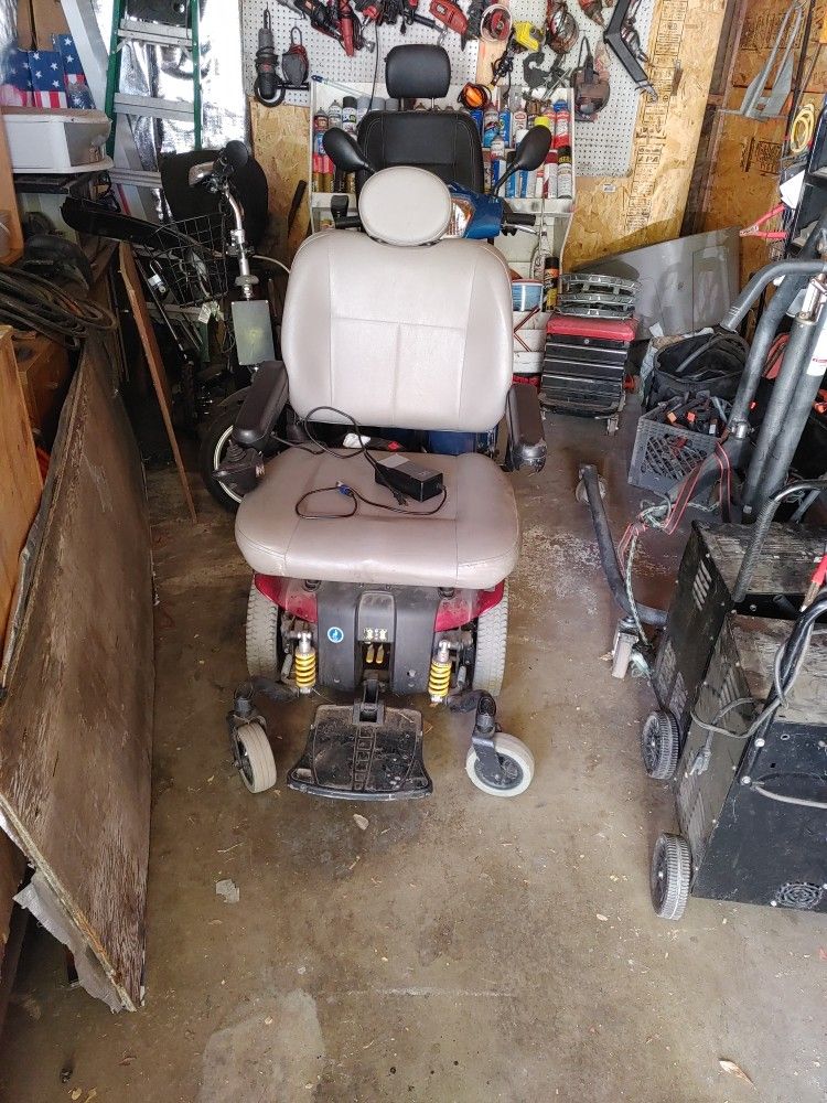 Pride Jazzy 614HD Motorized Scooter