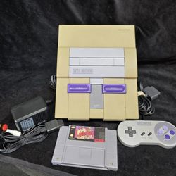 Nintendo SNES Console Bundle