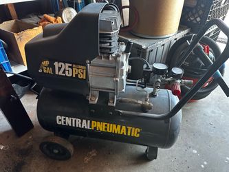 Central Pneumatic 125 PSI Air Compressor